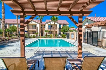 Community Pool & Pool Deck At Riverton of the High Desert Apartments in Victorville, CA